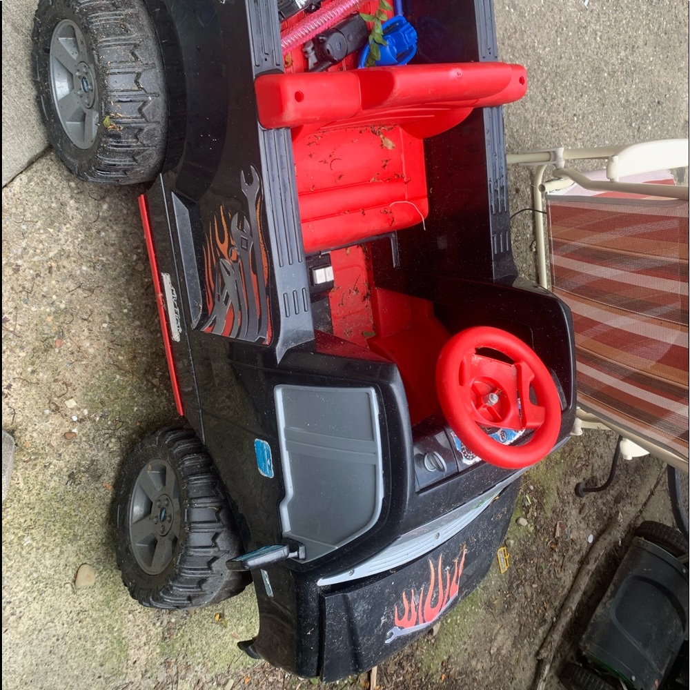 BLACK f150 power wheels truck 2011 model